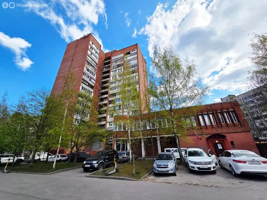 1к в 7-комнатной квартире (12 м) - Фото 0