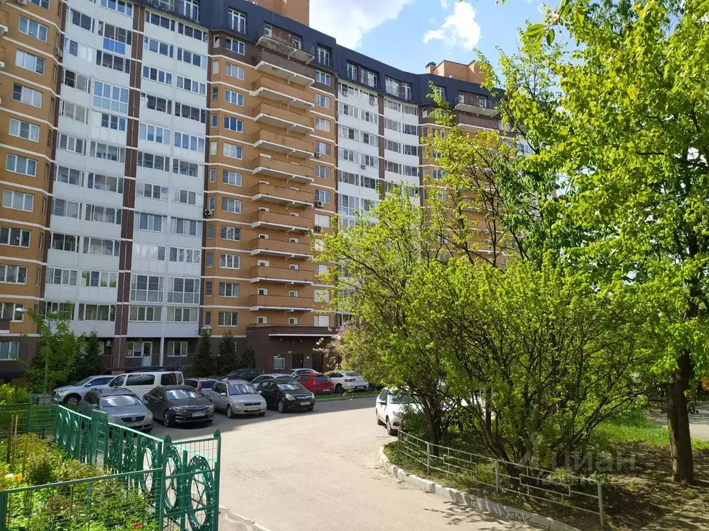 2-к кв. Московская область, Красногорск городской округ, Нахабино пгт ... - Фото 0