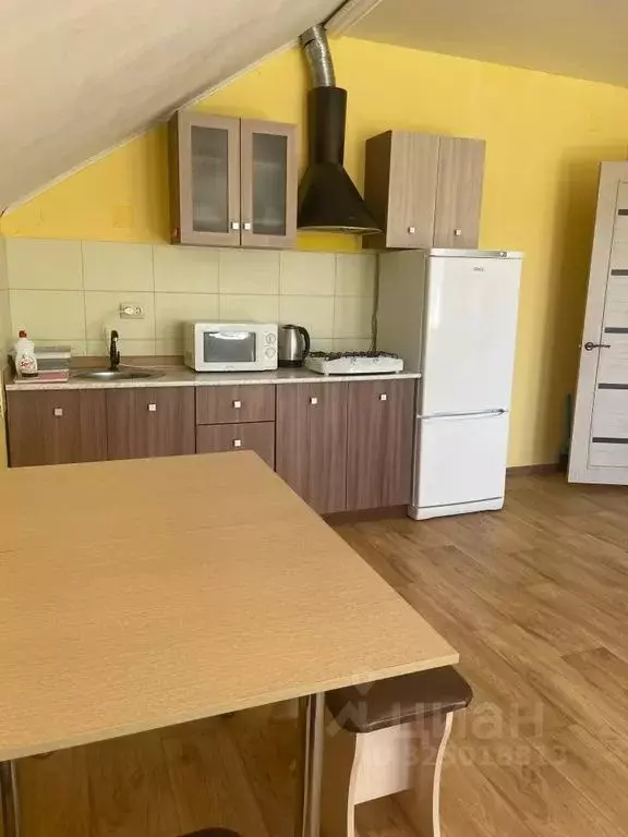 Дом в Крым, Черноморское пгт ул. Агафонова, 48А (50 м) - Фото 1