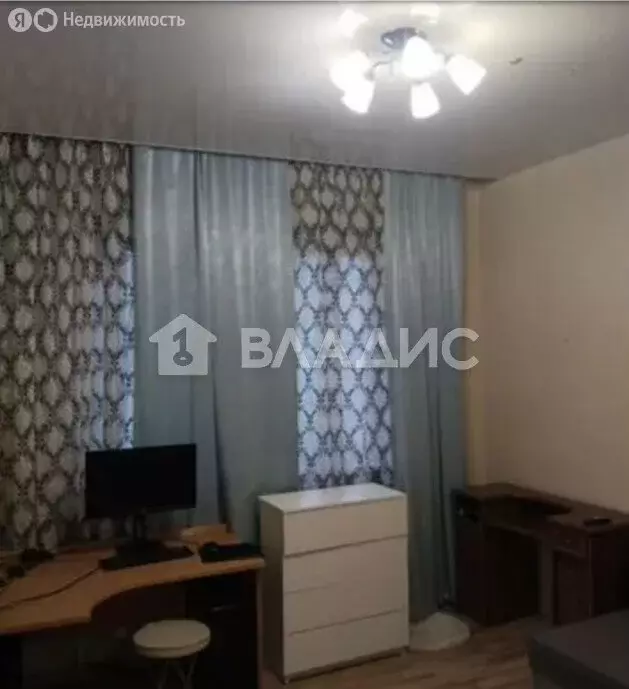 3-комнатная квартира: посёлок городского типа Голубое, Парковый ... - Фото 2