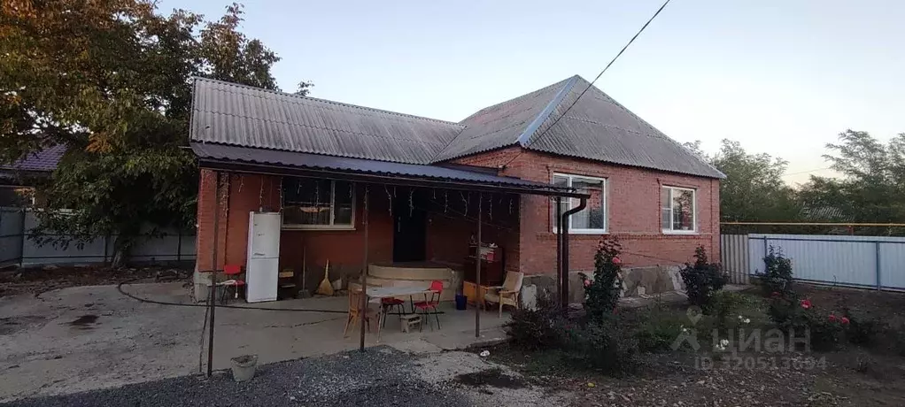 Дом в Ростовская область, Аксайский район, Ольгинское с/пос, Махин ... - Фото 1