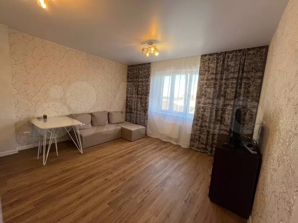 1-к. квартира, 46 м, 3/15 эт. - Фото 1