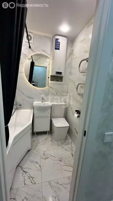 3-комнатная квартира: Томск, проспект Ленина, 138А (56 м) - Фото 0