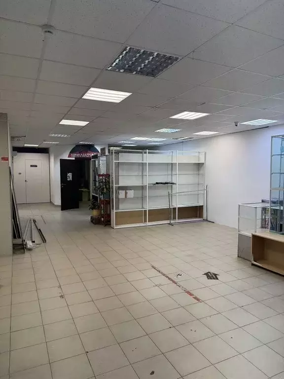 Торговая площадь в Чувашия, Чебоксары ул. Кадыкова, 34 (50 м) - Фото 1