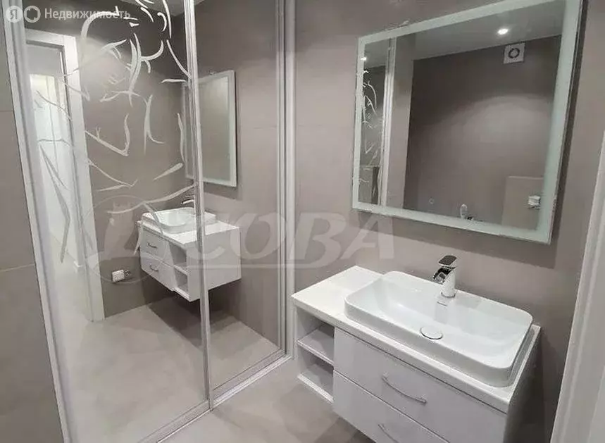 2-комнатная квартира: Тюмень, улица Павла Шарова, 7к2 (41 м) - Фото 0
