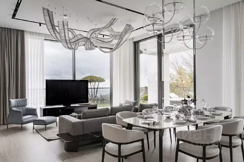 Дом в Краснодарский край, Сочи ул. Ручей Видный, 20/52Б (310 м) - Фото 1