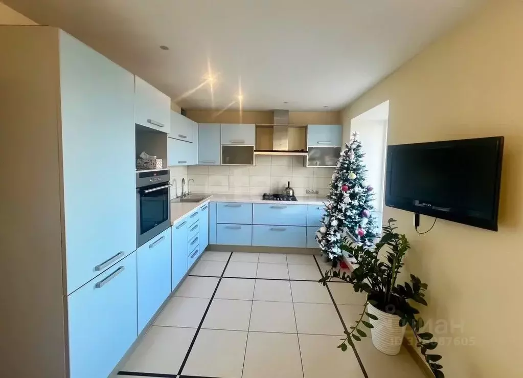 3-к кв. Белгородская область, Губкин Севастопольская ул., 57А (92.0 м) - Фото 1