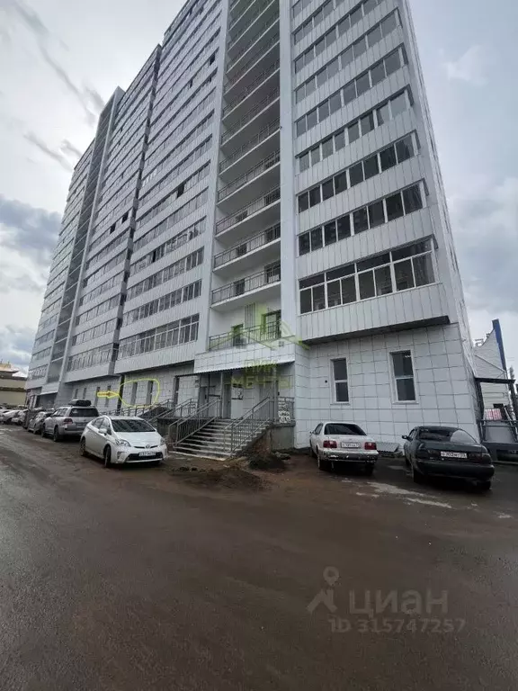 2-к кв. Бурятия, Улан-Удэ ул. Бабушкина, 1к4 (57.9 м) - Фото 0