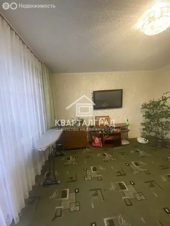 3-комнатная квартира: Саяногорск, микрорайон Интернациональный, 8 ... - Фото 2
