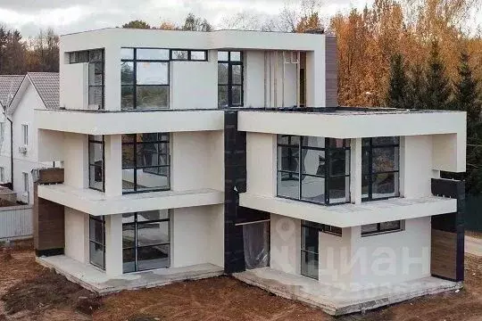 Дом в Москва д. Ватутинки, Искра-1 СНТ, ул. Зеленая, 88 (269 м) - Фото 1