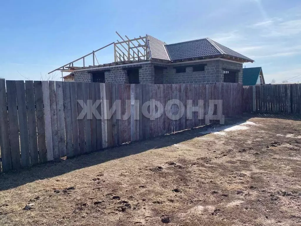 Дом в Красноярский край, Минусинский район, Лугавский сельсовет, пос. ... - Фото 2