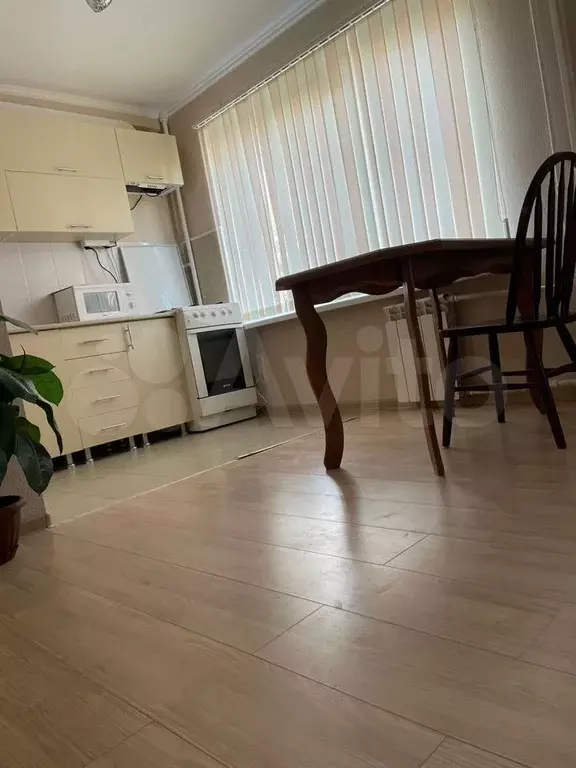 3-к. квартира, 70 м, 3/5 эт. - Фото 1