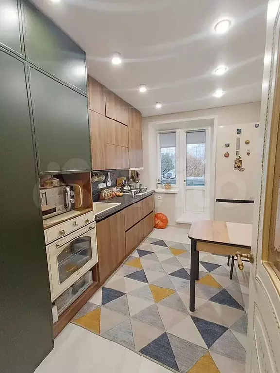 2-к. квартира, 53 м, 2/5 эт. - Фото 1