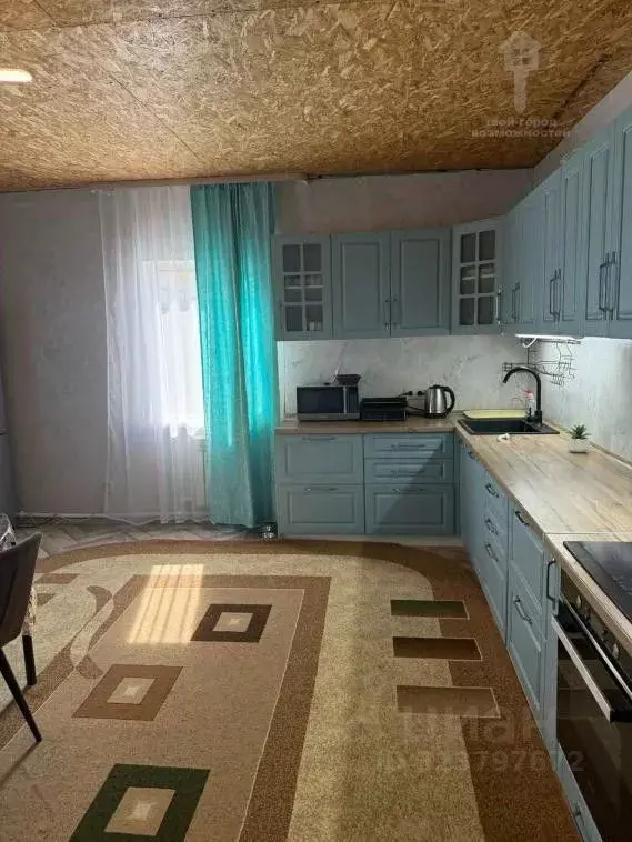 Дом в Омская область, Омский район, пос. Магистральный ул. Труда (89 ... - Фото 1