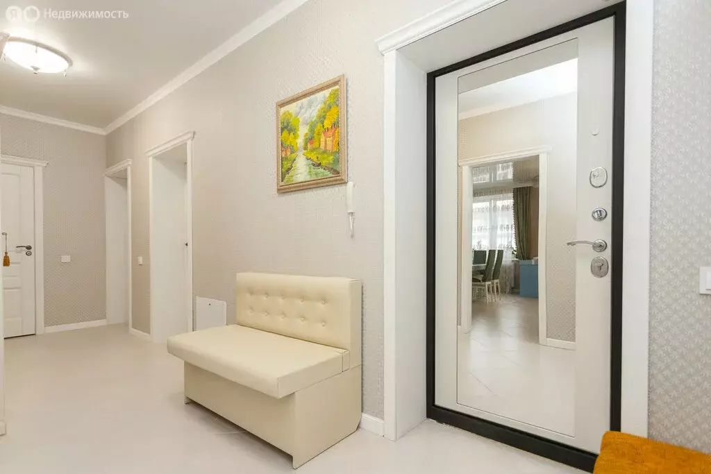 3-комнатная квартира: Калининград, Малоярославская улица, 6 (89.7 м) - Фото 1