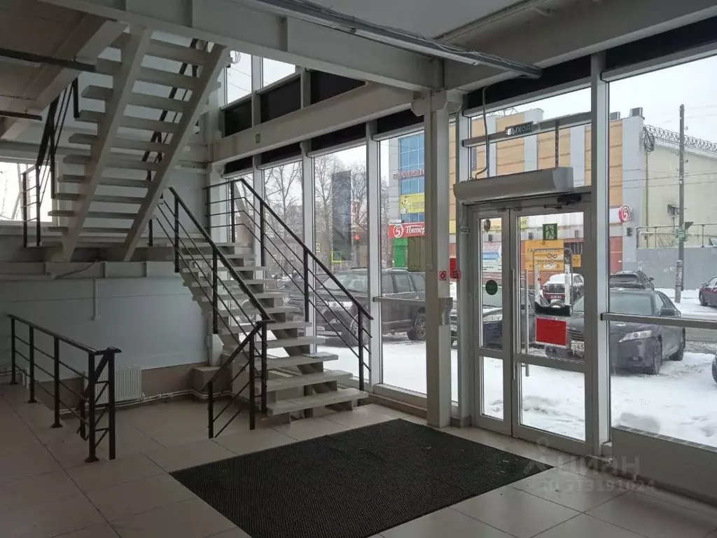 Помещение свободного назначения в Удмуртия, Ижевск Тракторная ул., 18 ... - Фото 2