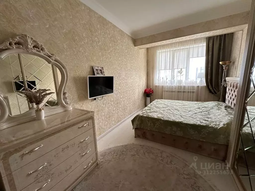 2-к кв. Дагестан, Дербент ул. Сальмана, 102 (80.0 м) - Фото 0