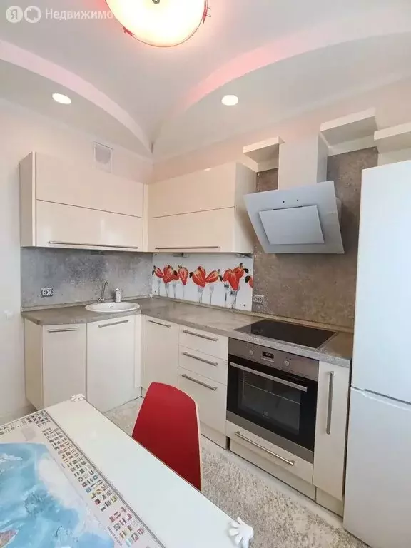 1-комнатная квартира: Тюмень, Таврическая улица, 9Б (33.9 м) - Фото 2