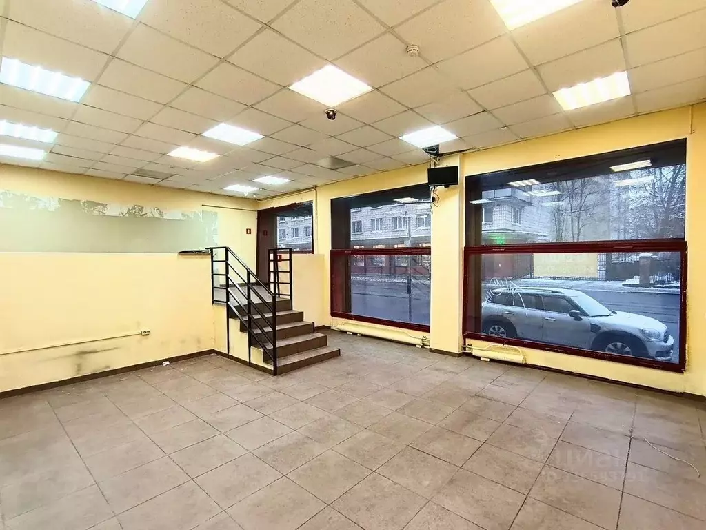 Помещение свободного назначения в Санкт-Петербург просп. Средний ... - Фото 1