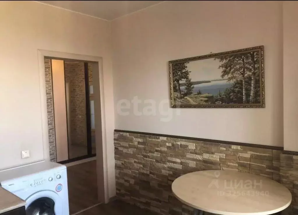 2-к кв. Тюменская область, Тюмень ул. Муравленко, 13 (55.8 м) - Фото 2