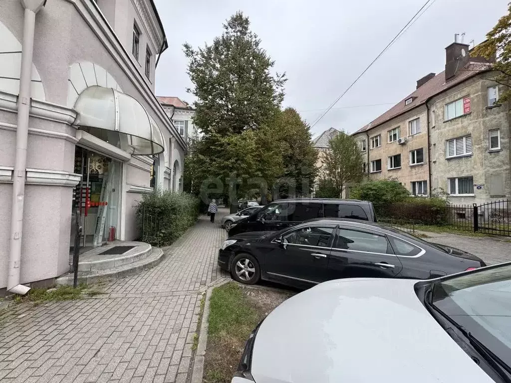 3-к кв. Калининградская область, Калининград Офицерская ул., 4 (54.0 ... - Фото 2