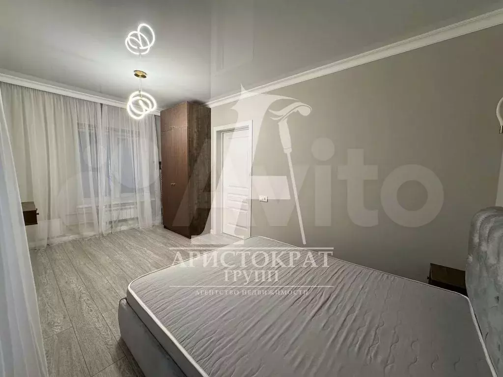 1-к. квартира, 45 м, 1/5 эт. - Фото 1