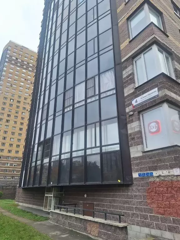 Гараж в Санкт-Петербург пос. Парголово, ул. Федора Абрамова, 4 (22 м) - Фото 1