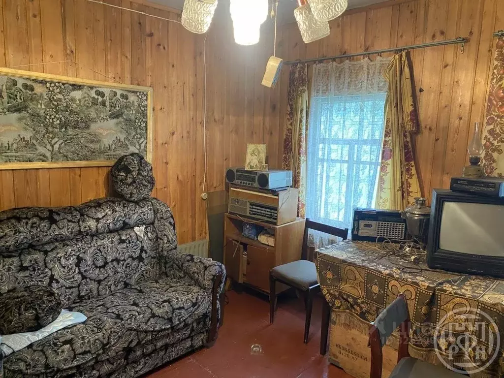 Дом в Ленинградская область, Лужский район, пос. Оредеж ул. Сазанова, ... - Фото 2