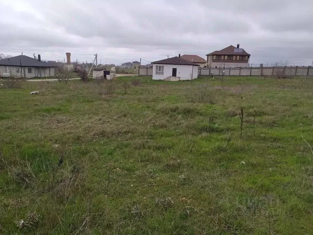 Участок в Крым, Симферопольский район, с. Мирное ул. Учительская (10.0 ... - Фото 1