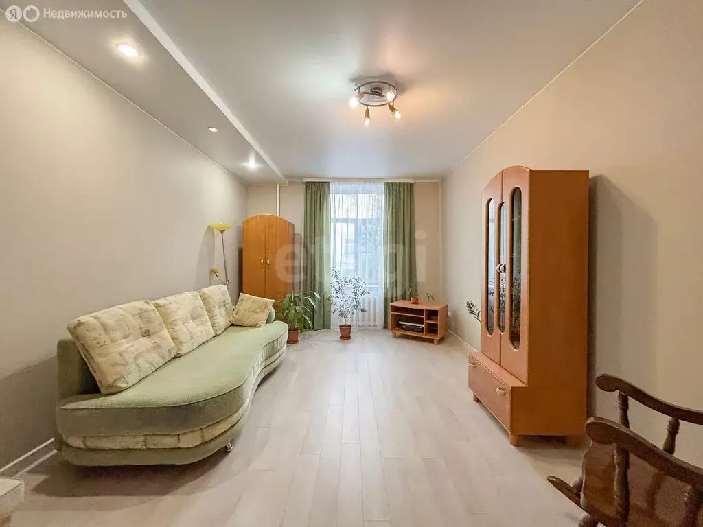 3-комнатная квартира: Псков, Октябрьский проспект, 19 (88.9 м) - Фото 2