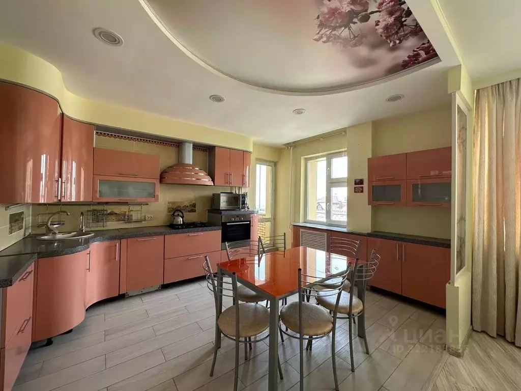 3-к кв. Саха (Якутия), Якутск ул. Пушкина, 22/1 (95.0 м) - Фото 0