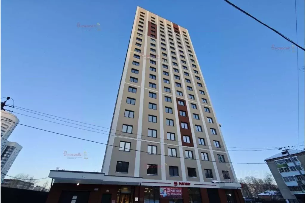 Торговая площадь в Свердловская область, Екатеринбург ул. Красных ... - Фото 1