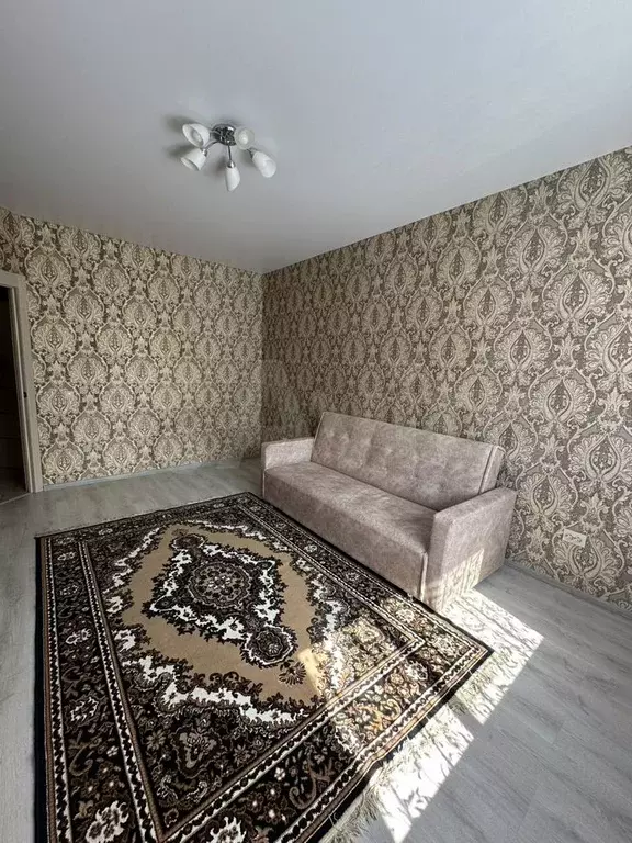 1-к. квартира, 40 м, 7/16 эт. - Фото 1