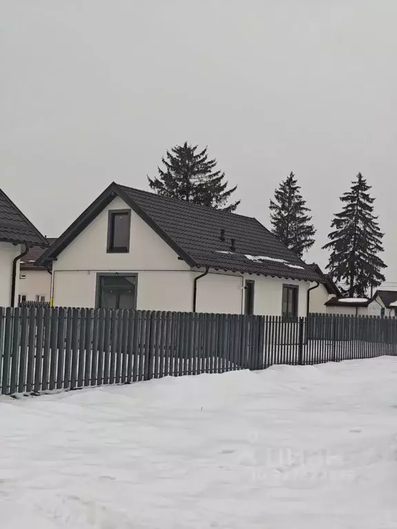 Дом в Калининградская область, Гурьевский муниципальный округ, пос. ... - Фото 1