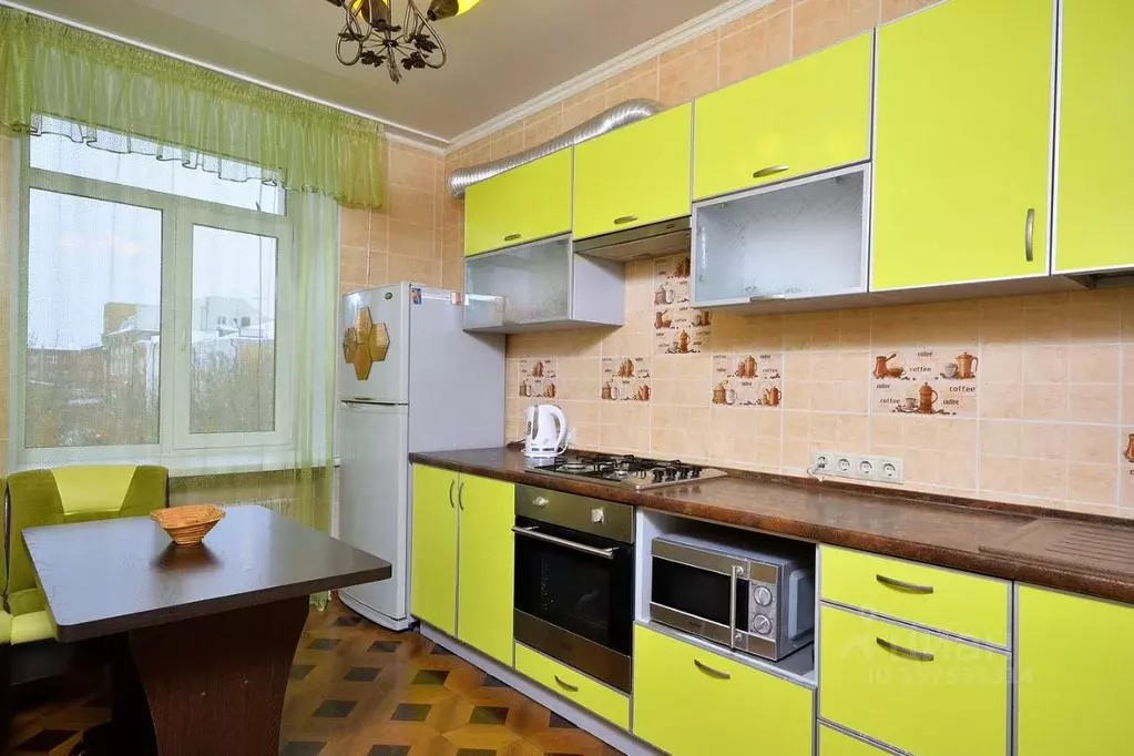 2-к кв. Омская область, Омск просп. Карла Маркса, 22 (70.0 м) - Фото 0