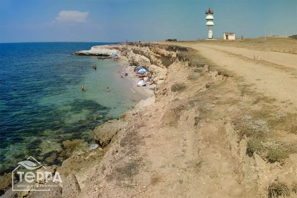 Участок в Крым, Черноморский район, с. Межводное ул. К. Гришаева (5.0 ... - Фото 1