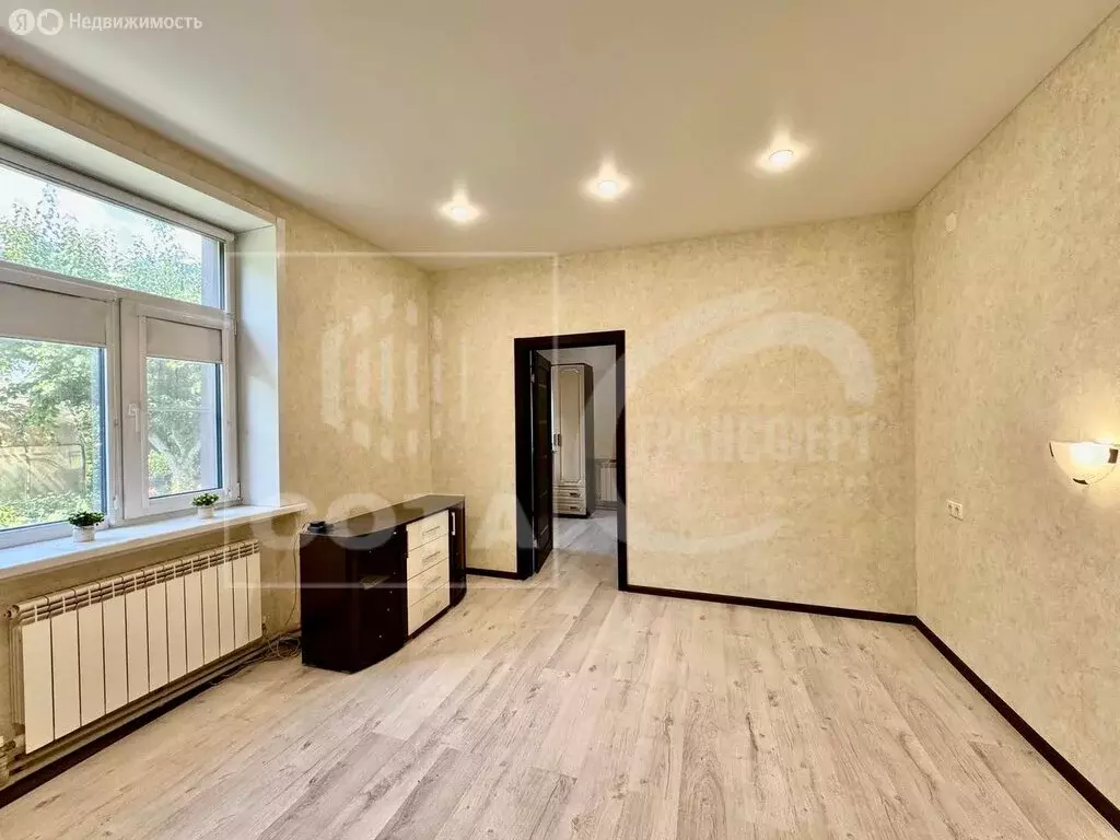 3-комнатная квартира: Перелешинский, Заводская улица, 12 (60 м) - Фото 0