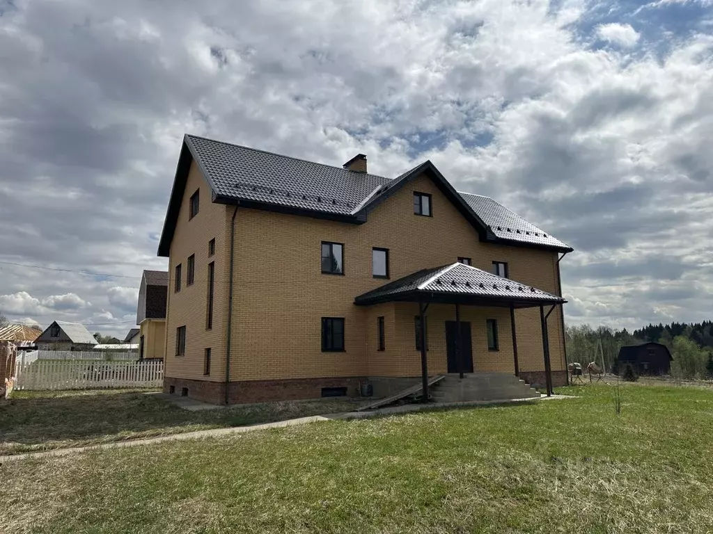 Коттедж в Московская область, Сергиево-Посадский городской округ, д. ... - Фото 0