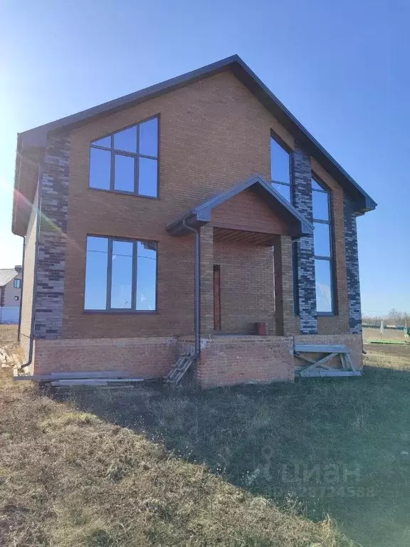 Дом в Белгородская область, Белгородский район, Пушкарское с/пос, с. ... - Фото 1