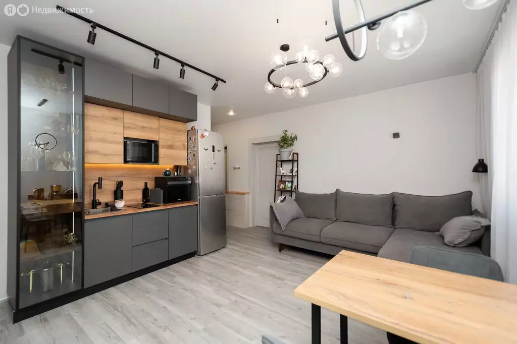 3-комнатная квартира: Иркутск, Пулковский переулок, 28 (55 м) - Фото 0