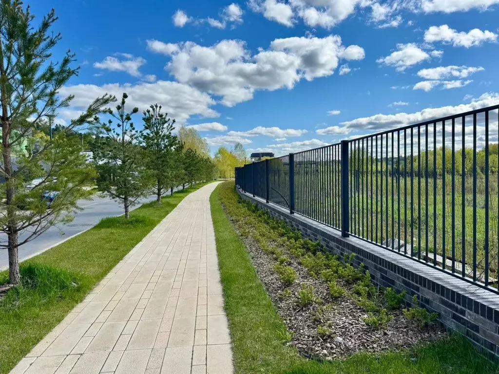 Участок в Московская область, Красногорск городской округ, д. ... - Фото 1
