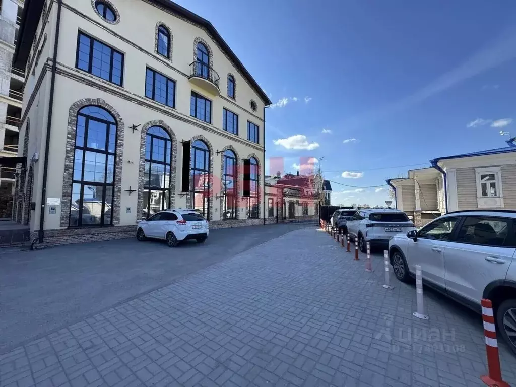 Офис в Тюменская область, Тюмень ул. Челюскинцев, 1/1 (290 м) - Фото 1