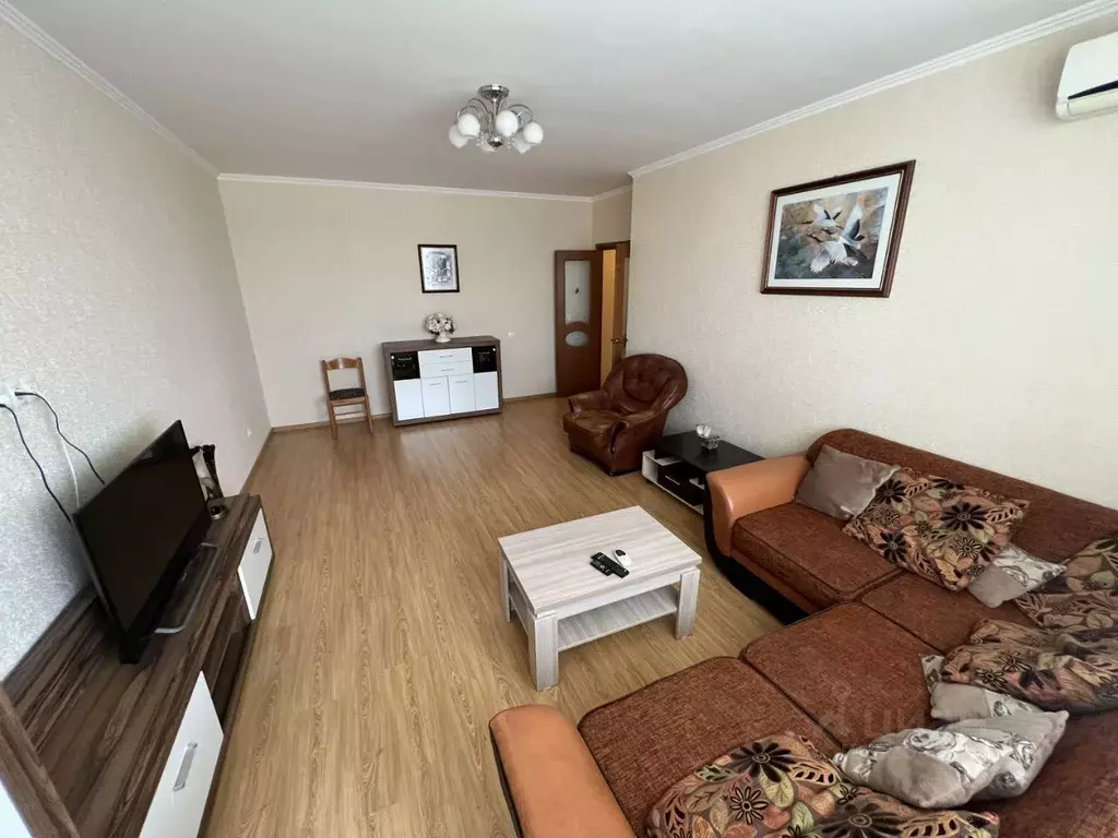 2-к кв. Ульяновская область, Ульяновск Железнодорожная ул., 2В (67.7 ... - Фото 1