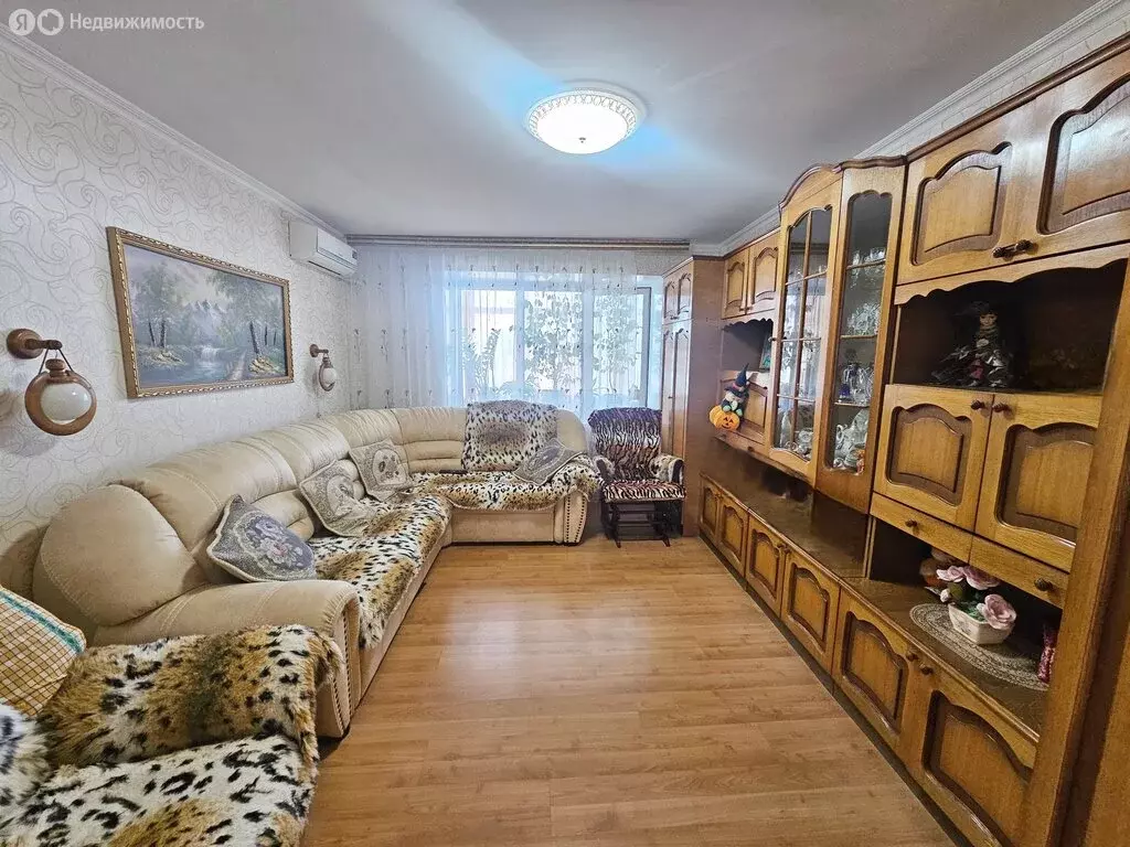 4-комнатная квартира: Энгельс, Томская улица, 42 (92.56 м) - Фото 0