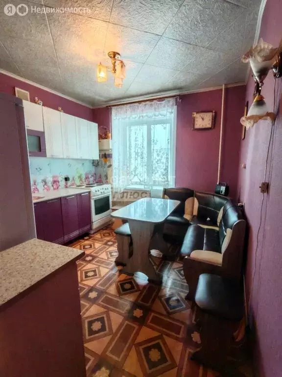 3-комнатная квартира: Новосибирск, улица Маяковского, 17 (61.7 м) - Фото 1