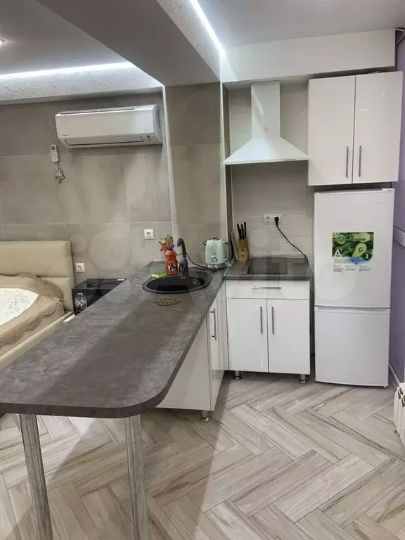 2-к. квартира, 42 м, 1/9 эт. - Фото 1