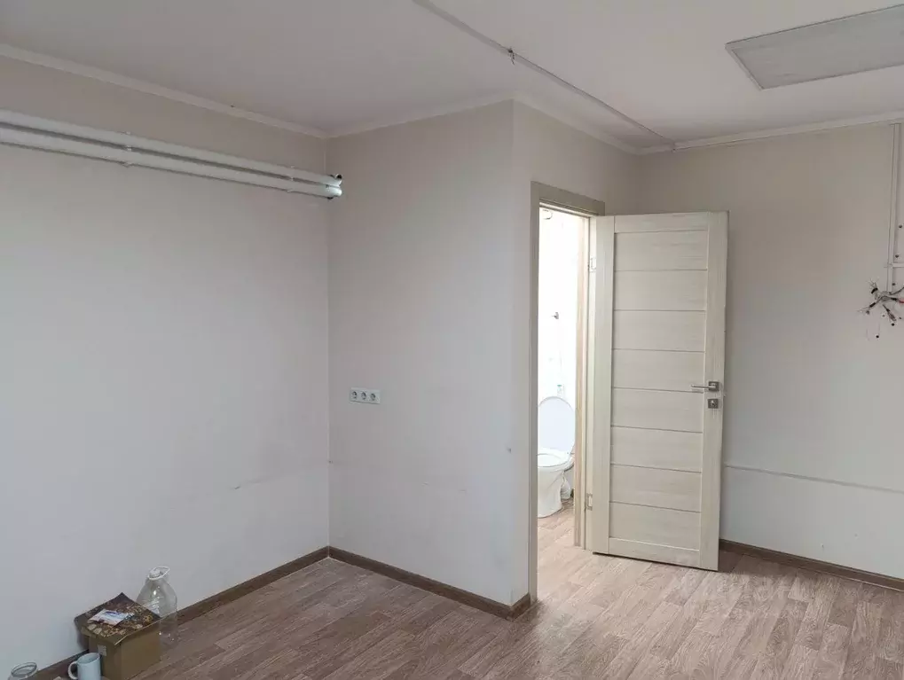 Торговая площадь в Ростовская область, Мясниковский район, с. Чалтырь ... - Фото 2