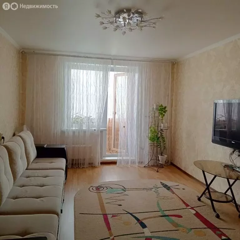 2-комнатная квартира: Нижнекамск, Студенческая улица, 10 (53 м) - Фото 2