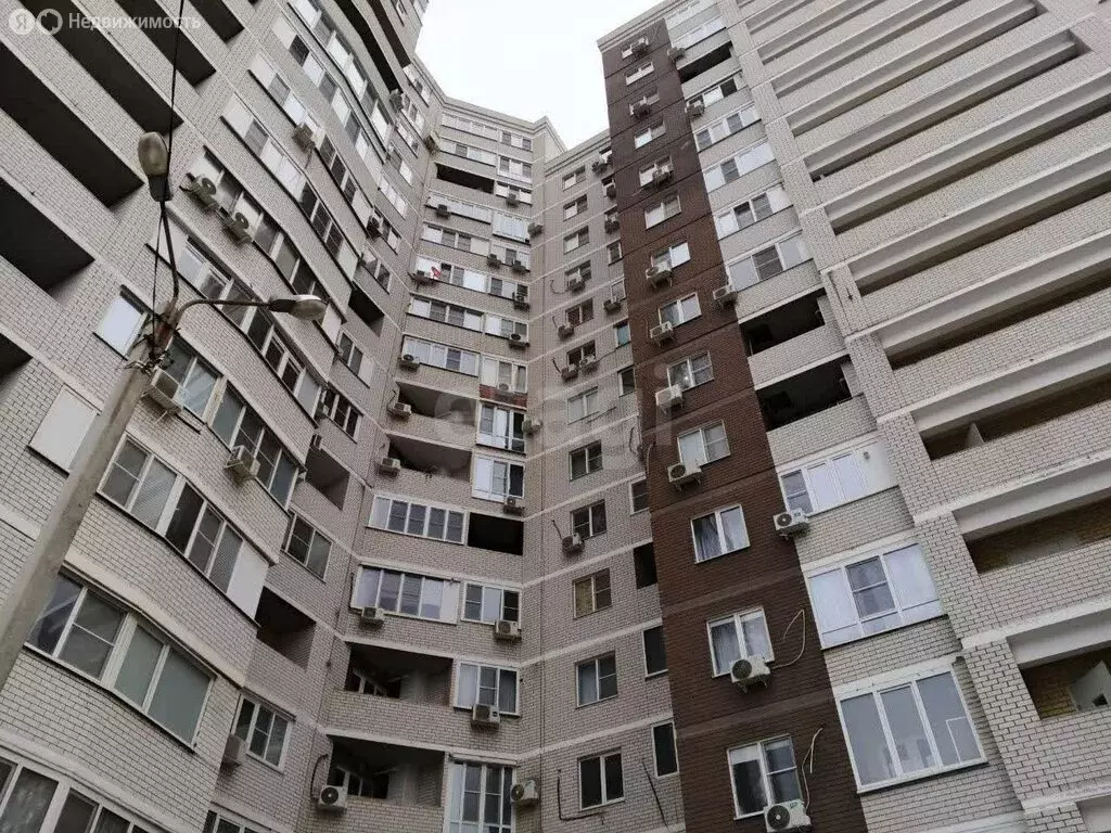 2-комнатная квартира: Астрахань, улица Генерала Епишева, 65 (54.4 м) - Фото 1