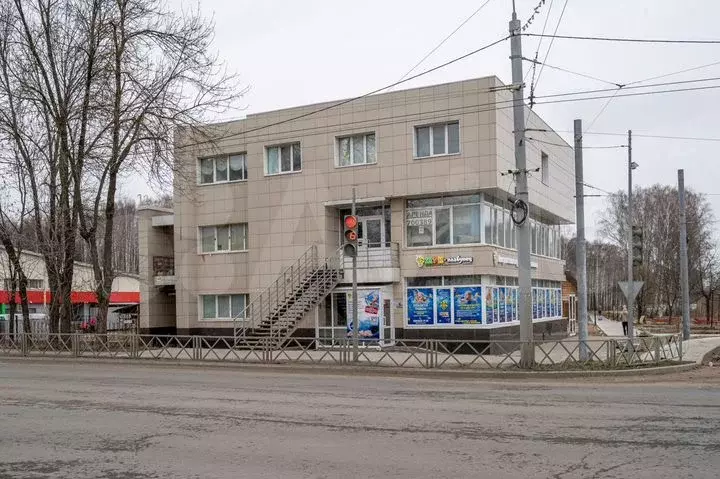 Здание в Дзержинском районе - Фото 0